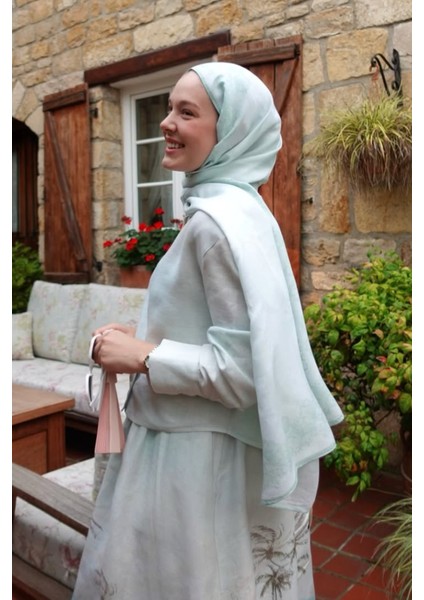 Rana'nın Tercihi Floral Çiçekli Monogram Floş Şal Su Yeşili