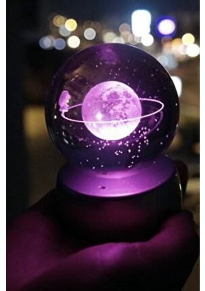 Satürn Temalı Işıklı 3D LED Cam Küre Renk Değiştiren Özellik 8 cm