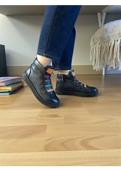D25KB-1155 Siyah Hakiki Deri Tam Ortopedik Günlük Kadın Bot