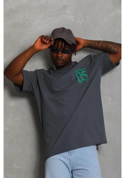 Unisex Oversize Baskılı Bisiklet Yaka T-Shirt - Füme fiyatları