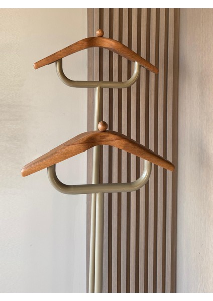 Modern Metal Dilsiz Uşak Askılık – Geniş Depolama, Yerli Üretim fırsatları