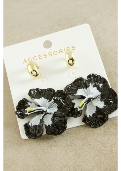 4 Adet Çiçek Zr Model Küpe