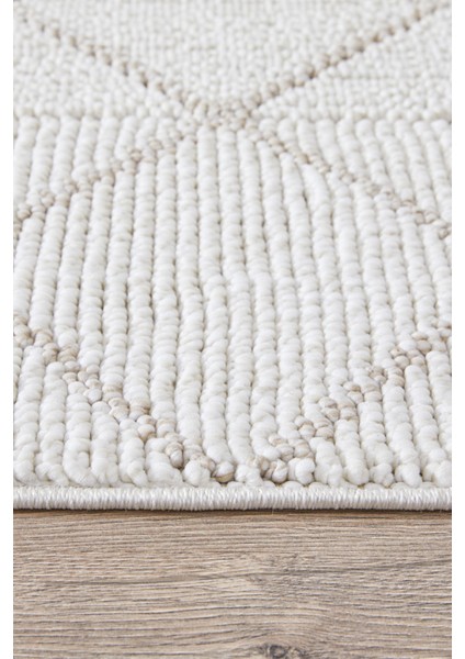 Posıtano Krem Bej Renk Geometrik Model Yumuşak Bukleli ve Püsküllü Dekoratif Makine Dokuma Halı