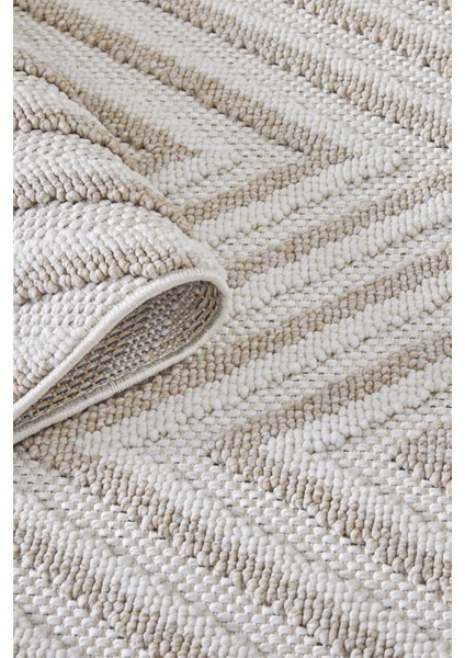 Posıtano Krem Bej Renk Zigzag Model Yumuşak Bukleli ve Püsküllü Dekoratif Makine Dokuma Halı