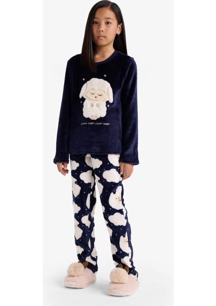 Kız Çocuk Pijama Takımı Pelüş Baskılı Uzun Kollu Üst Desenli Uzun Alt D1083A825WN