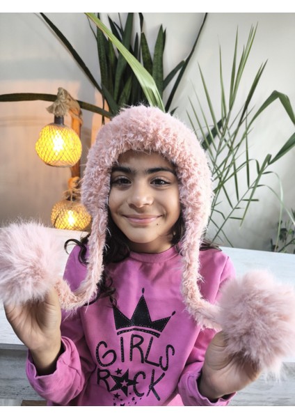 Kız Çocuk Uzun Ponponlu Kulağı Kapatan Bere Peluş Puf Puf Yumuşacık Pudra modelleri