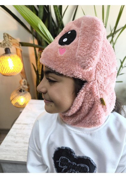 Kız Erkek Unisex Kendinden Boyunluklu Bere Peluş Figürlü Yumuşak Kulak Korumalı Gülkurusu