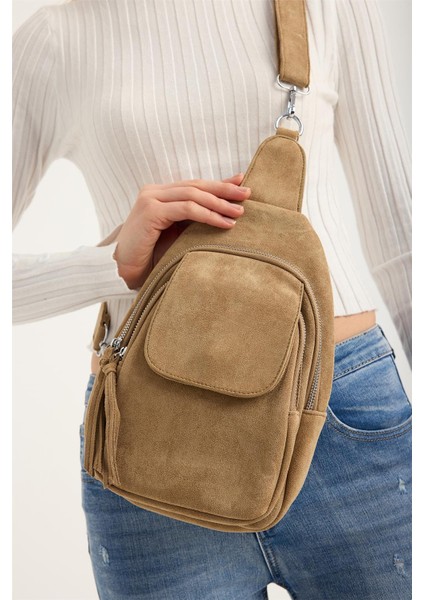 Verev Askılı Sırt Şeklinde Çanta fiyatları