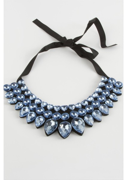 Oval Taşlı Yaka Kolye