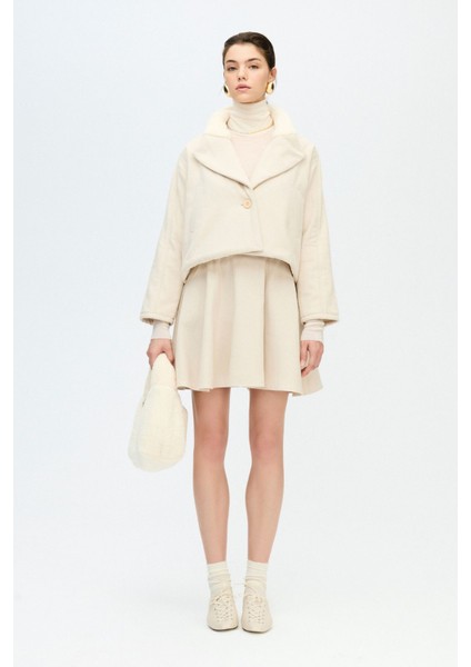 Bej Yakası Kürklü Ceket