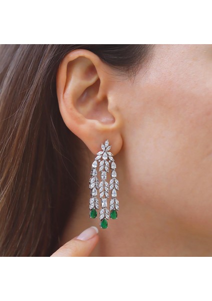 Yaprak Tasarım Zümrüt Taşlı Gümüş Küpe