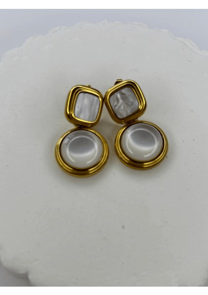 Kare ve Yuvarlak Sedef Detaylı Sallantılı Gold Küpe modelleri