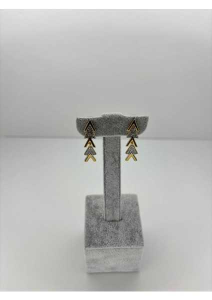 Çift Renkli Ok Detaylı Sallantılı Küpe