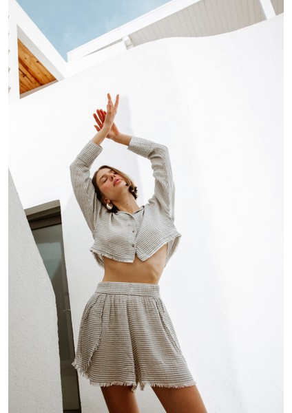 Siyah Çizgili Mini Şort indirimleri