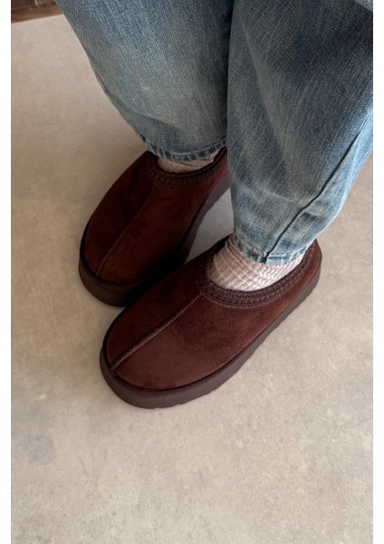 Fox Kahverengi Kürklü Bot