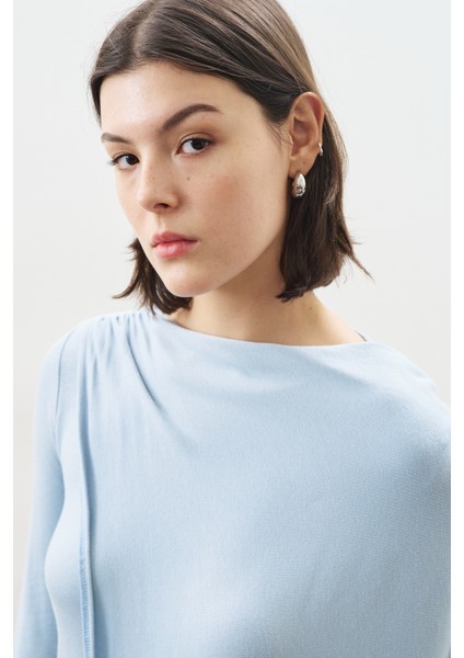 Şal Detaylı Dökümlü Bluz Mavi indirimleri