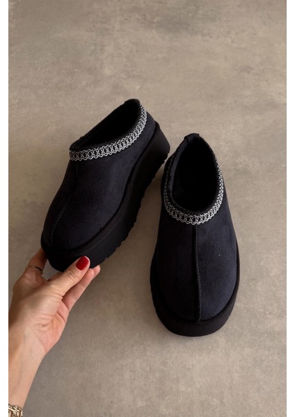 Fox Siyah Kürklü Bot