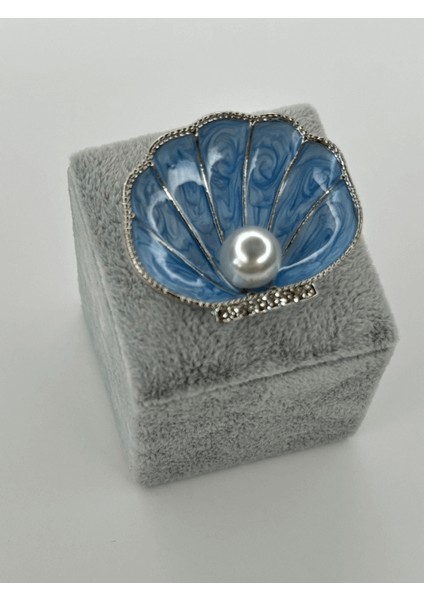 Mavi Renkli Istiridye Figürlü Inci Detaylı Silver Broş fiyatları