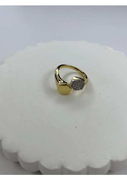 Silver Taşlı Bal Peteği Detaylı Gold Yüzük