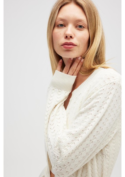 Zeyna Mini Kabartma Örgülü Uzun Triko Hırka - Ekru fırsatları