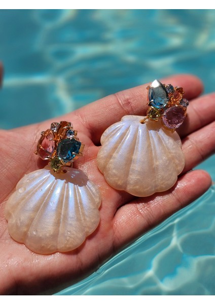 Taş Detaylı Deniz Kabuğu Küpe