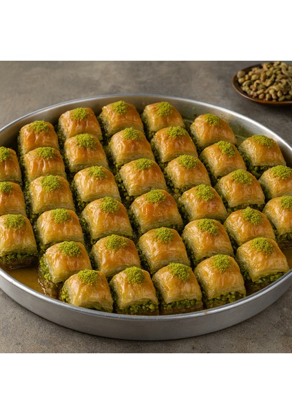 Fıstıklı Özel Kare Baklava 1 kg fiyatları