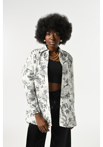 Kadın Siyah Beyaz Desenli Oversize Kesim Gömlek fiyatları