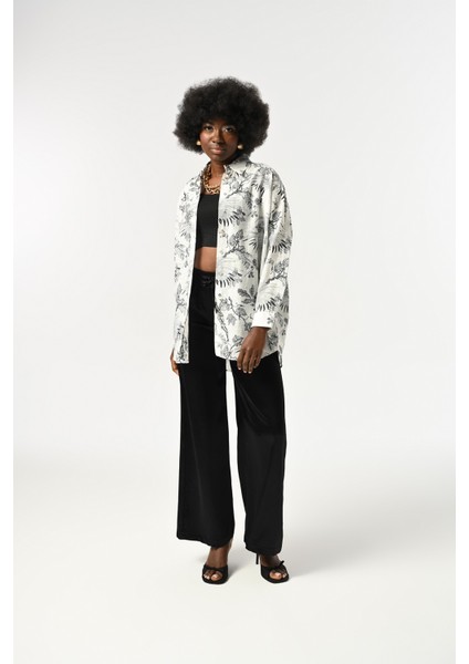 Kadın Siyah Beyaz Desenli Oversize Kesim Gömlek fırsatları