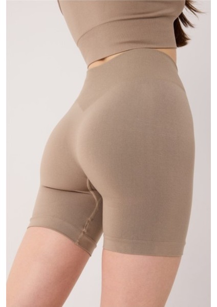 Essential Spor Şort Yüksek Bel Esnek Şekillendirici ve Toparlayıcı Seamless Tayt Kısa Şort
