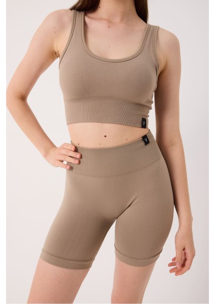 Essential Spor Şort Yüksek Bel Esnek Şekillendirici ve Toparlayıcı Seamless Tayt Kısa Şort modelleri