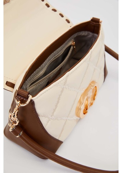 Krem Geniş Taban Kapitone Omuz Çantası modelleri