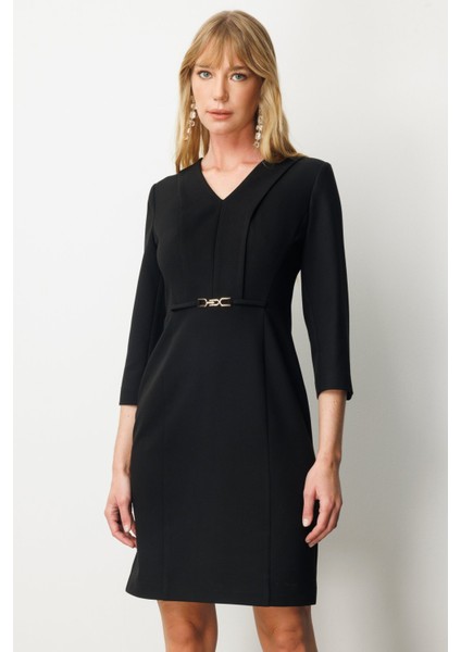 Kadın Beli Metal Aksesuarlı Midi Elbise 4033 Siyah modelleri