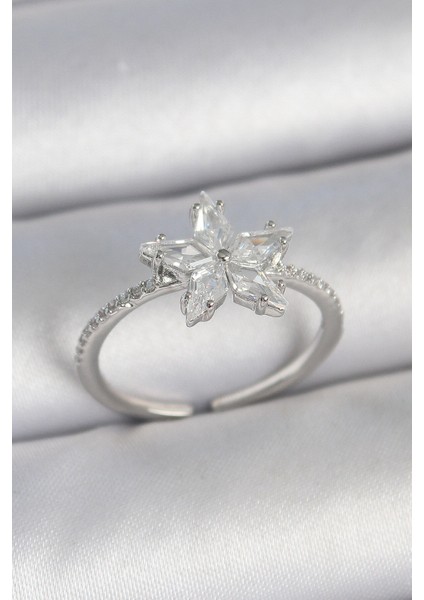 Pirinç Gümüş Renk Zirkon Taşlı Yıldız Model Ayarlanabilir Kadın Yüzük