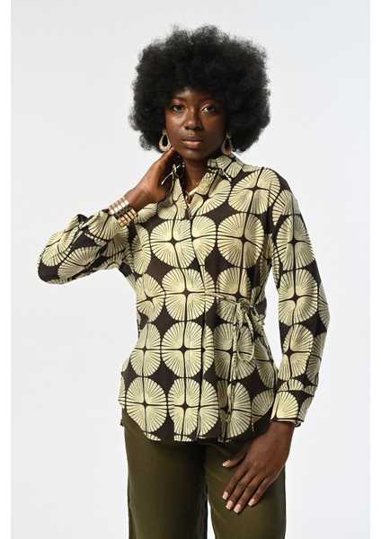 Kadın Önden Bağlama Detaylı Desenli Gömlek