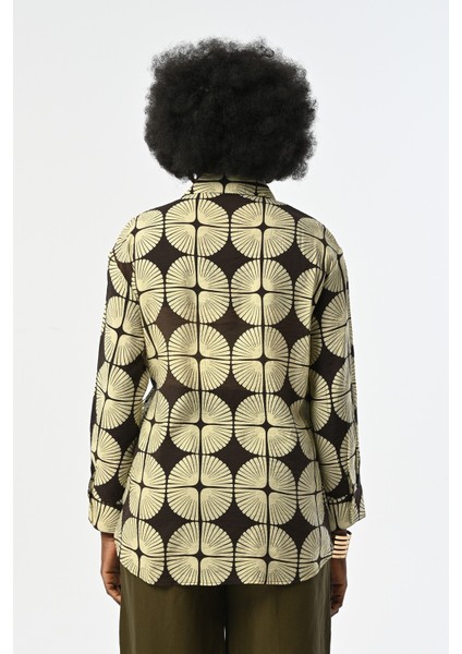 Kadın Önden Bağlama Detaylı Desenli Gömlek fırsatları