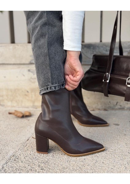 Selvora Streç Mat Deri Kahverengi Kadın Bot