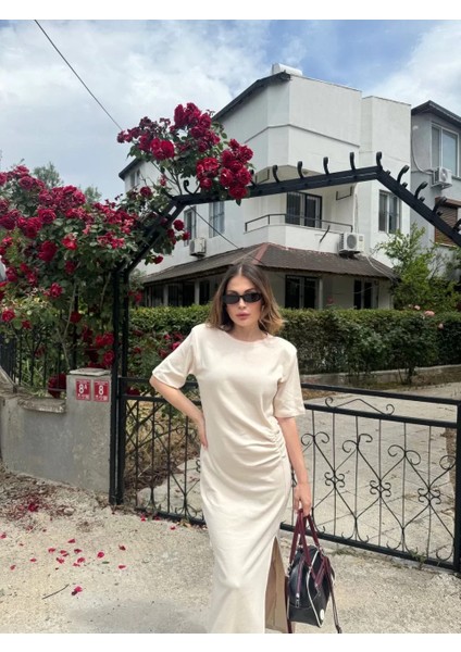 Kadın Kısa Kollu Uzun Yandan Yırtmaçlı Elbise - Bej fiyatları