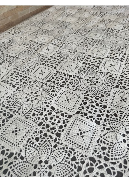Şeffaf Desenli Masa Örtüsü YUVARLAK137 Cmçapında fiyatları
