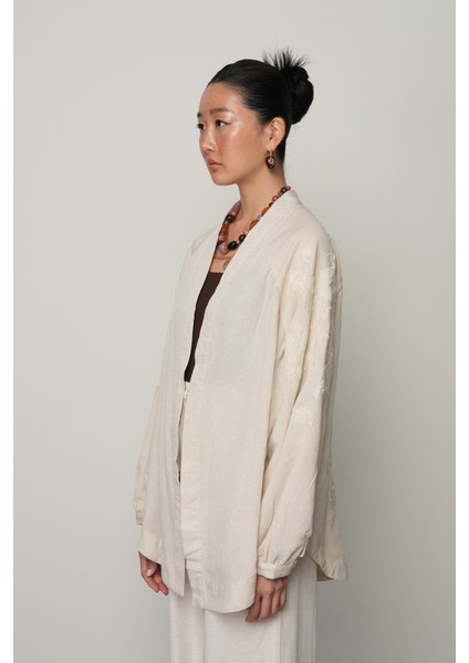 Kadın Arkası Nakış Işlemeli Natur Kimono fırsatları