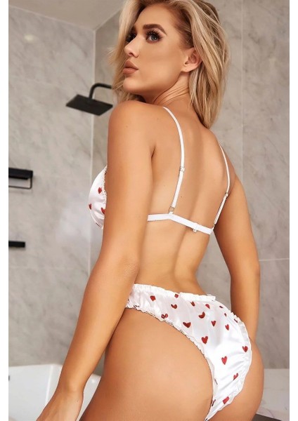Kalp Desenli Saten Sütyen Külot Takımı – Beyaz Üzerine Kırmızı Kalp Baskılı Romantik Iç Giyim Seti fiyatları