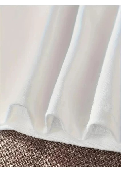 Kadınlar Için Şık Siyah Kedi Grafik Tişört - Oversize Kısa Kollu Üst, Nefes Alabilir Polyester Karışımı, Makinede Yıkanabilir - Mükemmel Yaz Modası - Beyaz fırsatları