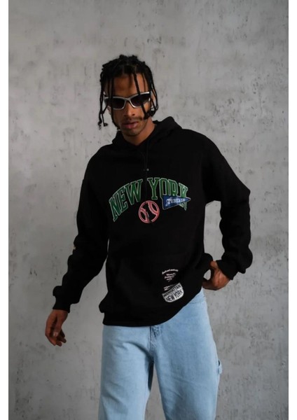 Erkek Baskılı Kapüşonlu Sweatshirt - Siyah modelleri