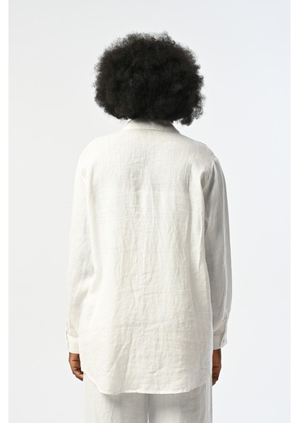 Kadın Önü Nakış ve Pul Işlemeli Beyaz %100 Keten Oversize Kesim Gömlek indirimleri