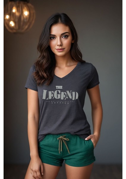 The Legend Baskılı Antrasit V Yaka Tişört