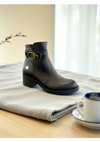 D25KB-1890 Siyah Hakiki Deri Tam Ortopedik Günlük Kadın Bot