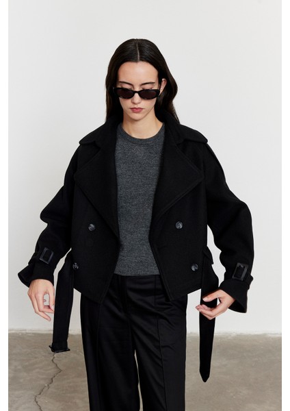 Apoletli Kısa Kaşe Kaban Siyah fiyatları