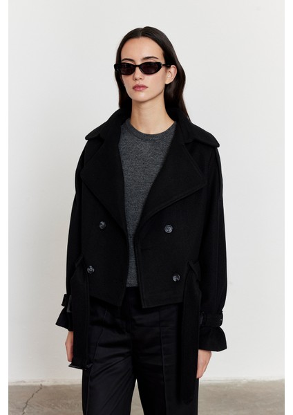 Apoletli Kısa Kaşe Kaban Siyah modelleri