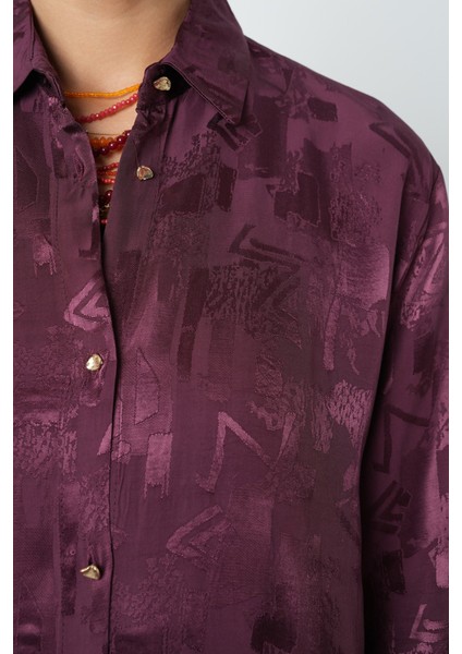 Kadın Bordo Renk Karışık Desenli Oversize Kesim Gömlek modelleri