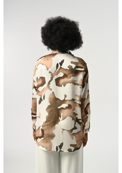 Kadın Karışık Desenli Oversize Kesim Gömlek indirimleri