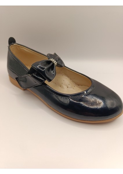 Kız Çocuk Rugan Kaydırmaz Taban Babet modelleri